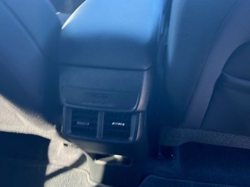 Used 2025 Chevrolet Equinox LT image 26