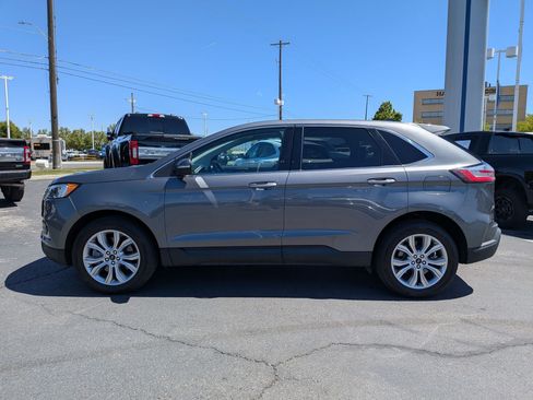 Used 2024 Ford Edge Titanium AWD/4WD image 9