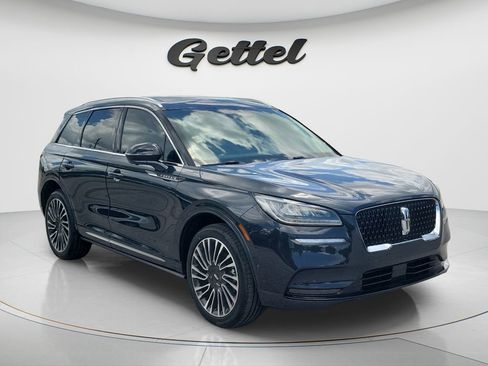Used 2021 Lincoln Corsair Reserve w/ Equipment Group 201A AWD/4WD image 3