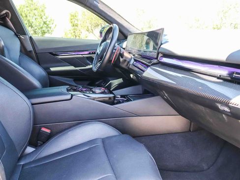 Used 2025 BMW M5 w/ M Driver's Package AWD/4WD image 15