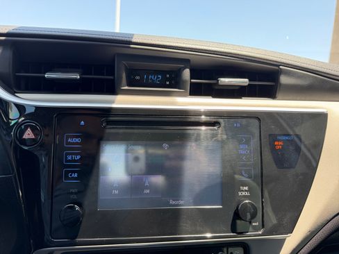 Used 2019 Toyota Corolla LE FWD image 12