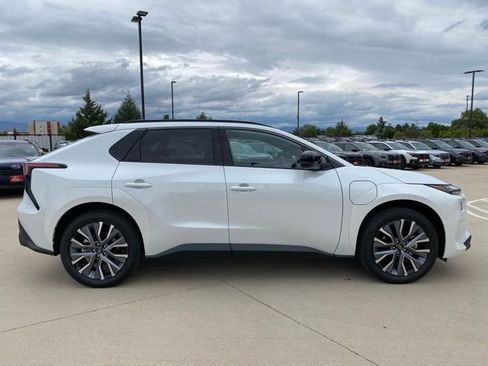 New 2026 Subaru Solterra w/ Limited Package AWD/4WD image 6