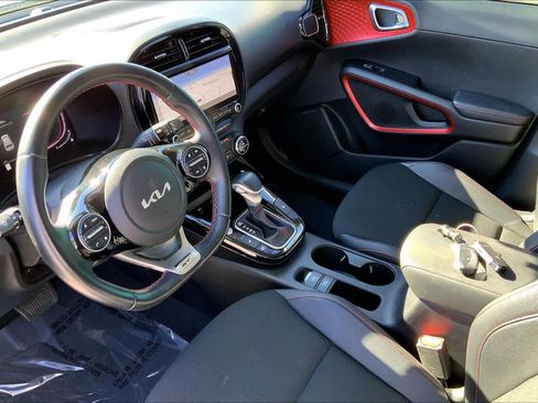 Used 2023 Kia Soul GT-Line w/ GT-Line Technology Package image 16