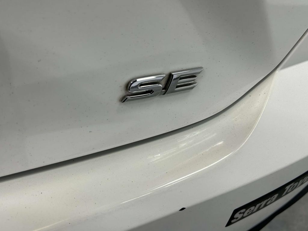Certified 2025 Toyota Camry SE FWD image 10