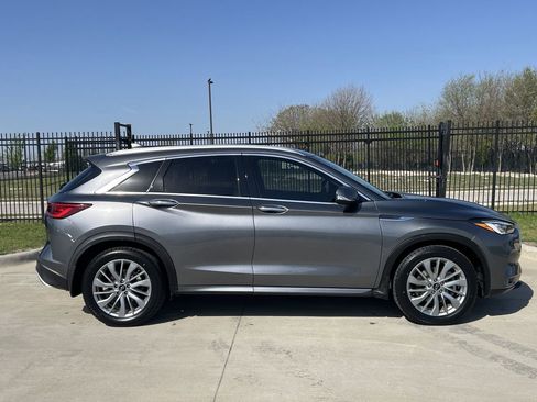 Used 2023 INFINITI QX50 Luxe image 3
