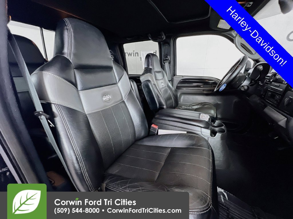 Used 2005 Ford F350 Harley-Davidson AWD/4WD image 16