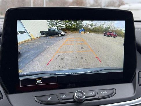 Used 2025 Chevrolet Blazer LT image 22