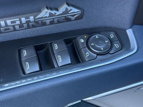 Used 2024 Chevrolet Silverado 1500 High Country w/ Technology Package image 12