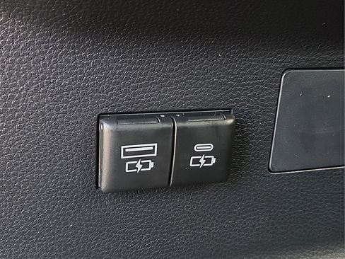 New 2026 Toyota Tundra SR5 AWD/4WD image 15