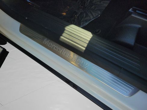 Certified 2025 Mercedes-Benz GLB 250 image 23