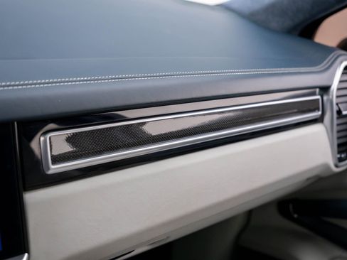 Used 2021 Porsche Cayenne GTS image 32