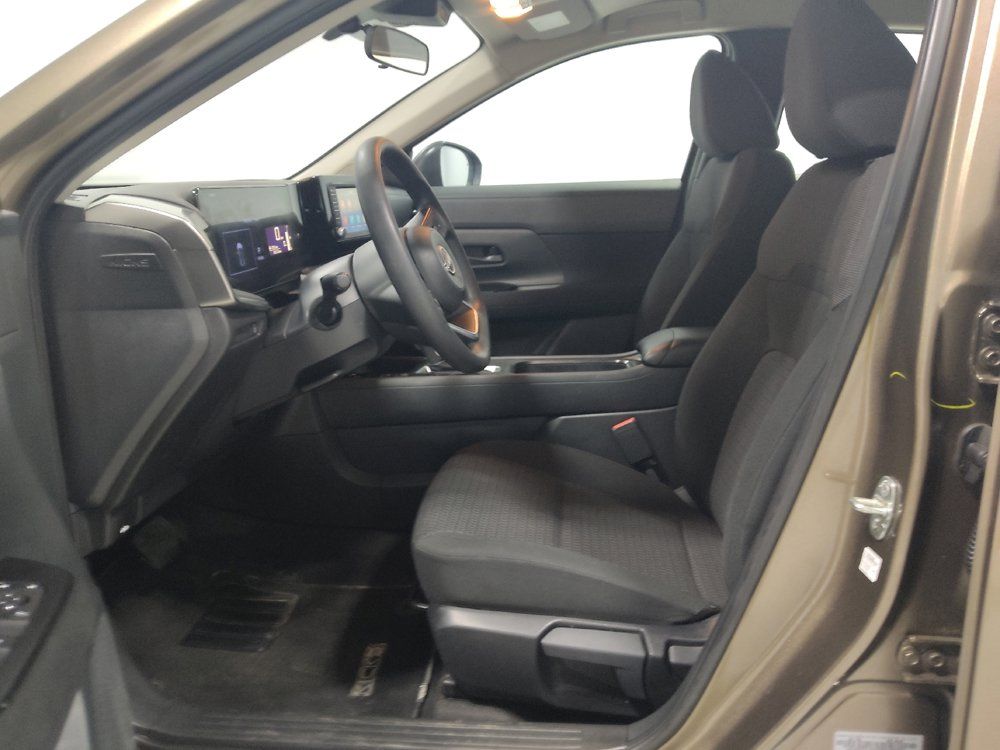 Used 2025 Nissan Kicks S FWD image 17