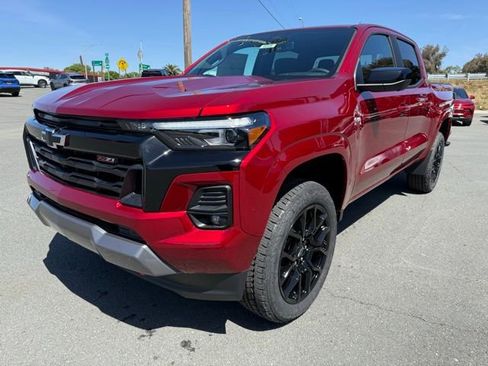 New 2026 Chevrolet Colorado Z71 w/ Technology Package AWD/4WD image 3