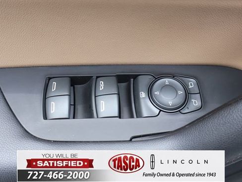 Used 2024 Chevrolet Blazer Premier w/ Enhanced Convenience Package FWD image 13