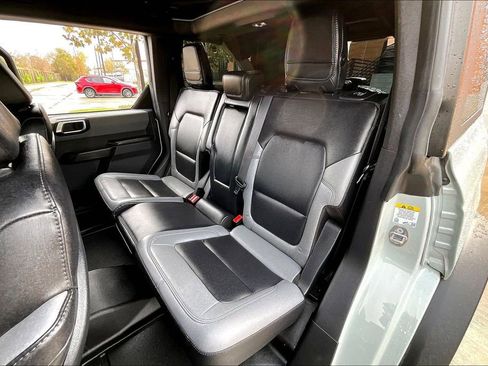 Used 2024 Ford Bronco Big Bend image 34