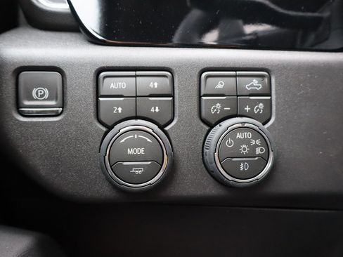 New 2026 Chevrolet Silverado 1500 LT Trail Boss w/ LT Trail Boss Premium Package image 15