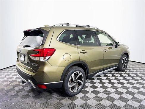 Used 2023 Subaru Forester Touring image 7