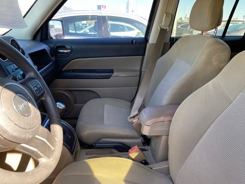 Used 2016 Jeep Patriot Sport w/ Power Value Group image 10
