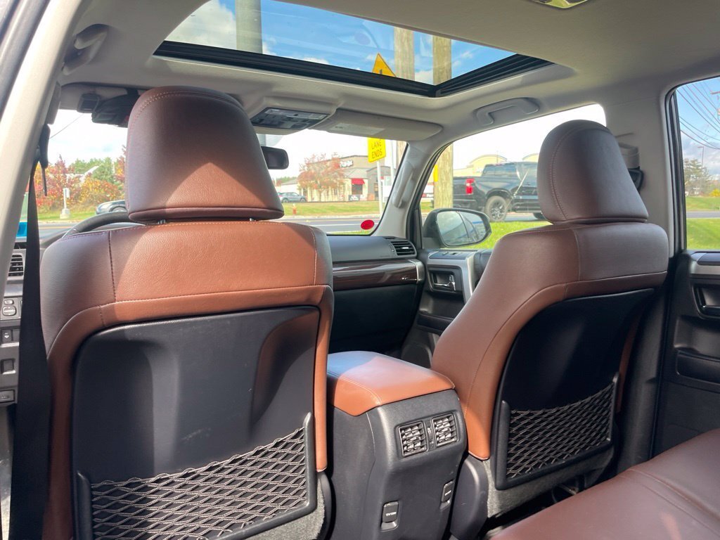 Used 2019 Toyota 4Runner Limited AWD/4WD image 14