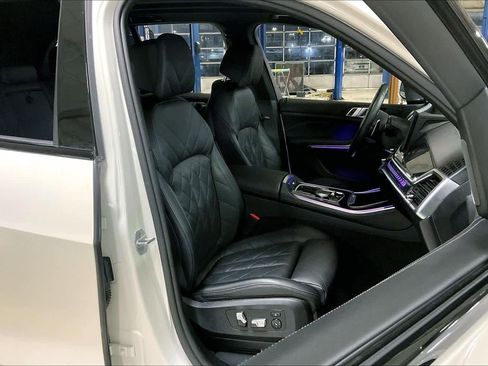 Used 2025 BMW X5 xDrive40i image 8