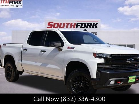 Used 2021 Chevrolet Silverado 1500 LT Trail Boss w/ Convenience Package II image 1