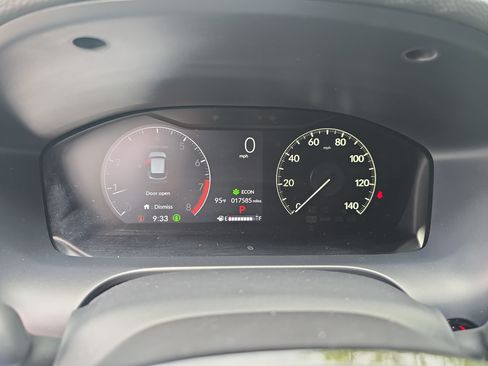 Used 2023 Honda HR-V Sport image 18