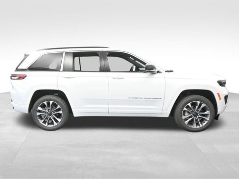 Used 2024 Jeep Grand Cherokee Overland image 8