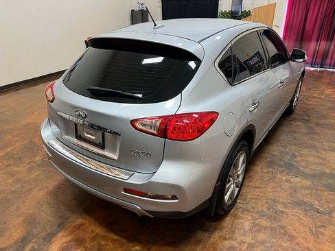 Used 2017 INFINITI QX50 AWD image 48