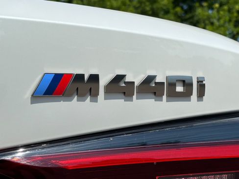 Used 2022 BMW M440i Convertible RWD image 55