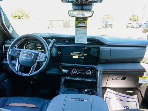 New 2025 GMC Sierra 2500 AT4 w/ AT4 Premium Plus Package image 13