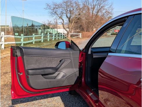 Used 2020 Tesla Model 3 Long Range image 9