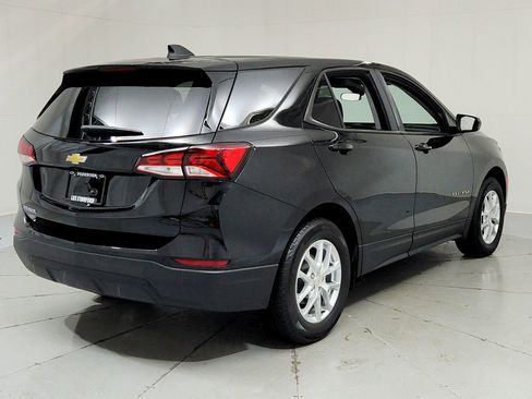Certified 2024 Chevrolet Equinox LS w/ LS Convenience Package FWD image 5