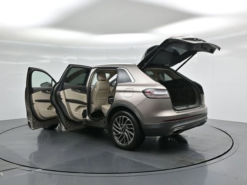 Used 2020 Lincoln Nautilus Reserve image 36