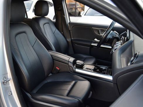 Used 2021 Mercedes-Benz GLA 250 4MATIC w/ Premium Package image 22