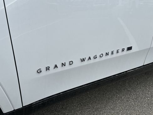 New 2024 Jeep Grand Wagoneer Series II w/ Quick Order Packagew 28T image 12