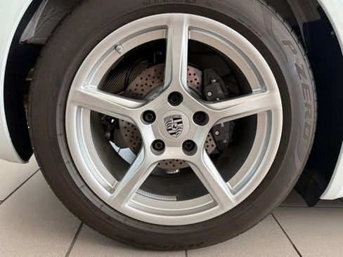 Used 2023 Porsche 718 Boxster RWD image 10