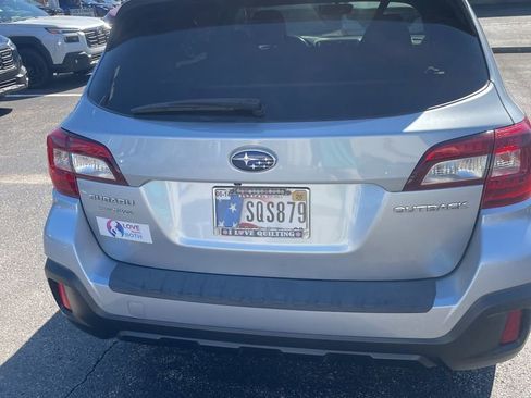 Used 2019 Subaru Outback 2.5i Premium image 10