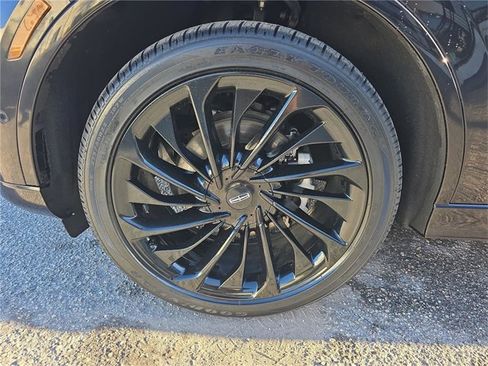 Used 2023 Lincoln Aviator Reserve w/ Equipment Group 201A image 6