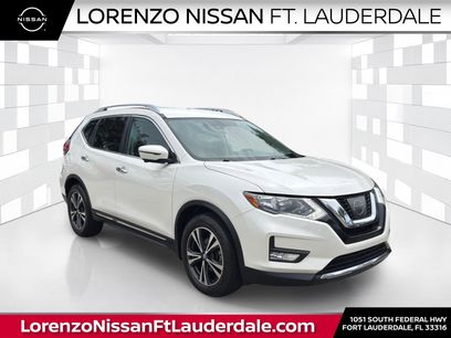Used 2017 Nissan Rogue SL