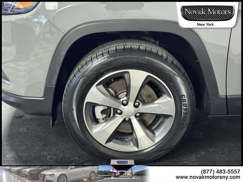 Used 2022 Jeep Cherokee Limited image 5