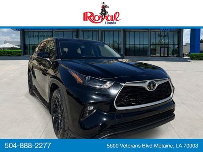 Used 2022 Toyota Highlander LE