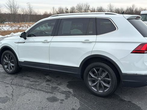 Used 2022 Volkswagen Tiguan SE image 12