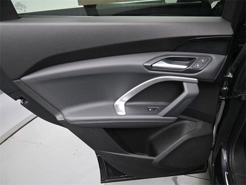 Certified 2025 Audi Q5 Premium w/ Convenience Package image 30