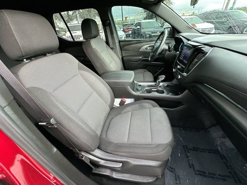 Certified 2023 Chevrolet Traverse LT FWD image 28