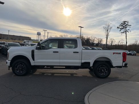 New 2026 Ford F250 XL w/ STX Appearance Package AWD/4WD image 9