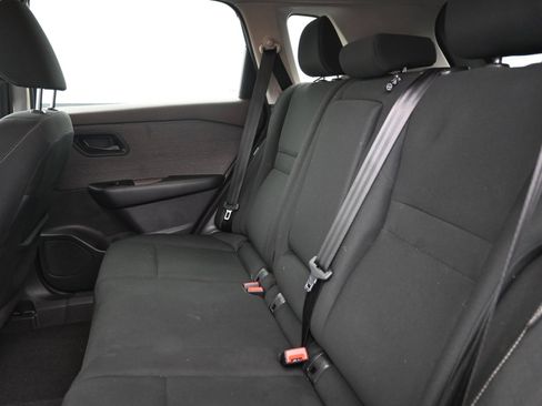 Used 2023 Nissan Rogue S AWD/4WD image 22