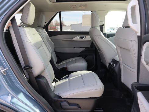 New 2026 Ford Explorer Active w/ Active Comfort Package image 13