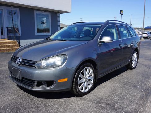 Used 2012 Volkswagen Jetta TDI image 1