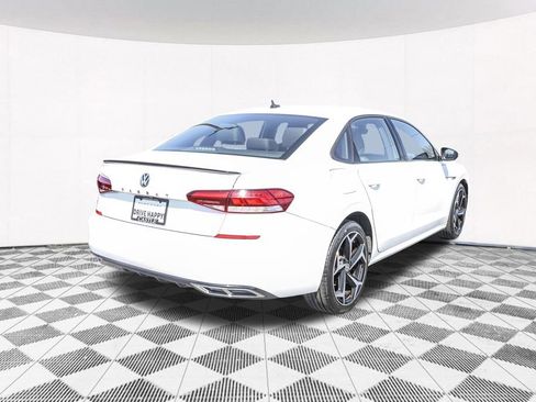 Used 2021 Volkswagen Passat 2.0T R-Line FWD image 9
