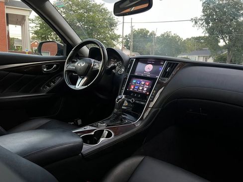 Used 2018 INFINITI Q50 Luxe AWD/4WD image 12
